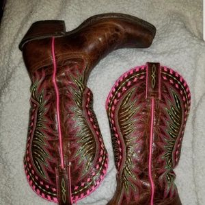 Ariat 6.5 B Boots
